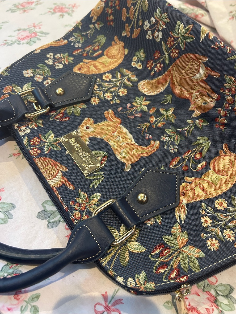 Signare Tapestry Handbag Navy Squirrel Rabbit Woodland Satchel Crossbody Strap